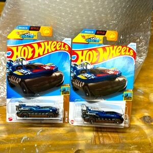 HOT WHEELS NETFLIX LETS RACE HOVER STORM 1/64 scale. The price is for 2